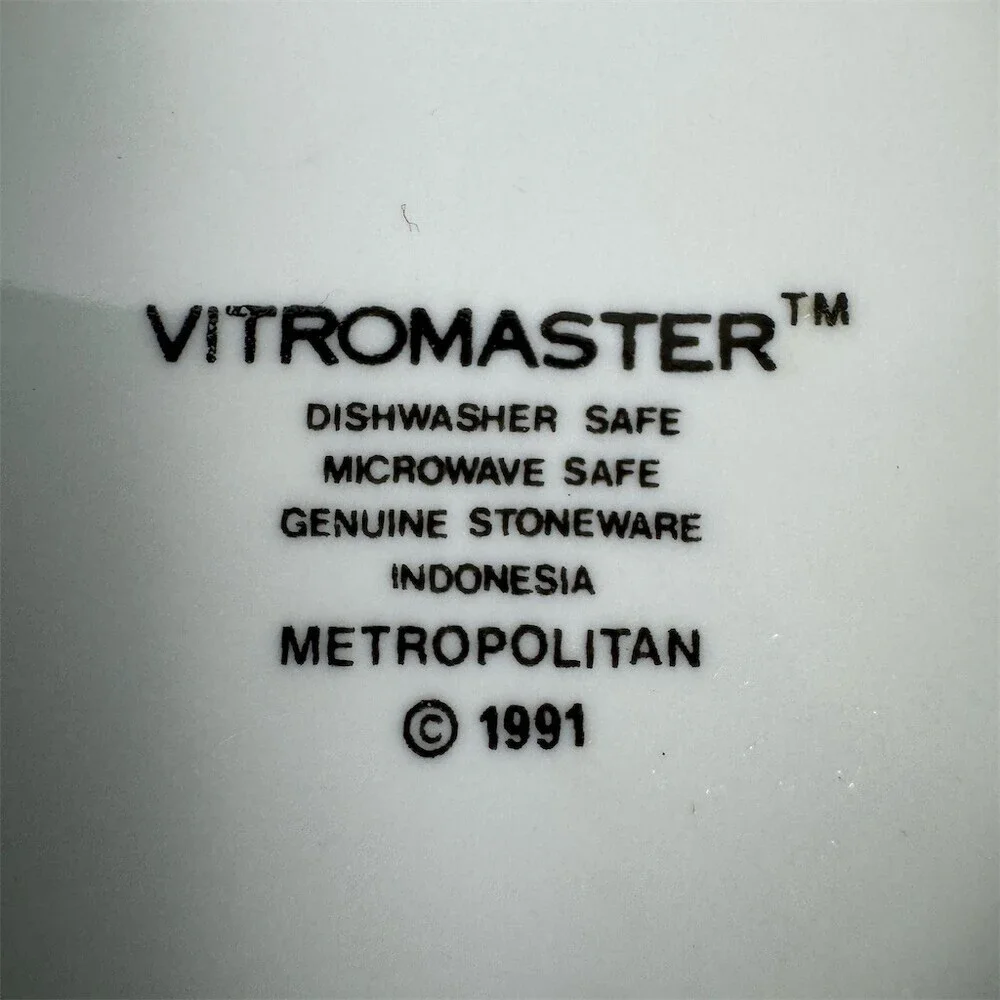 Vintage Vitromaster Metropolitan 1991 Lidded Sugar Bowl Covered Jar White